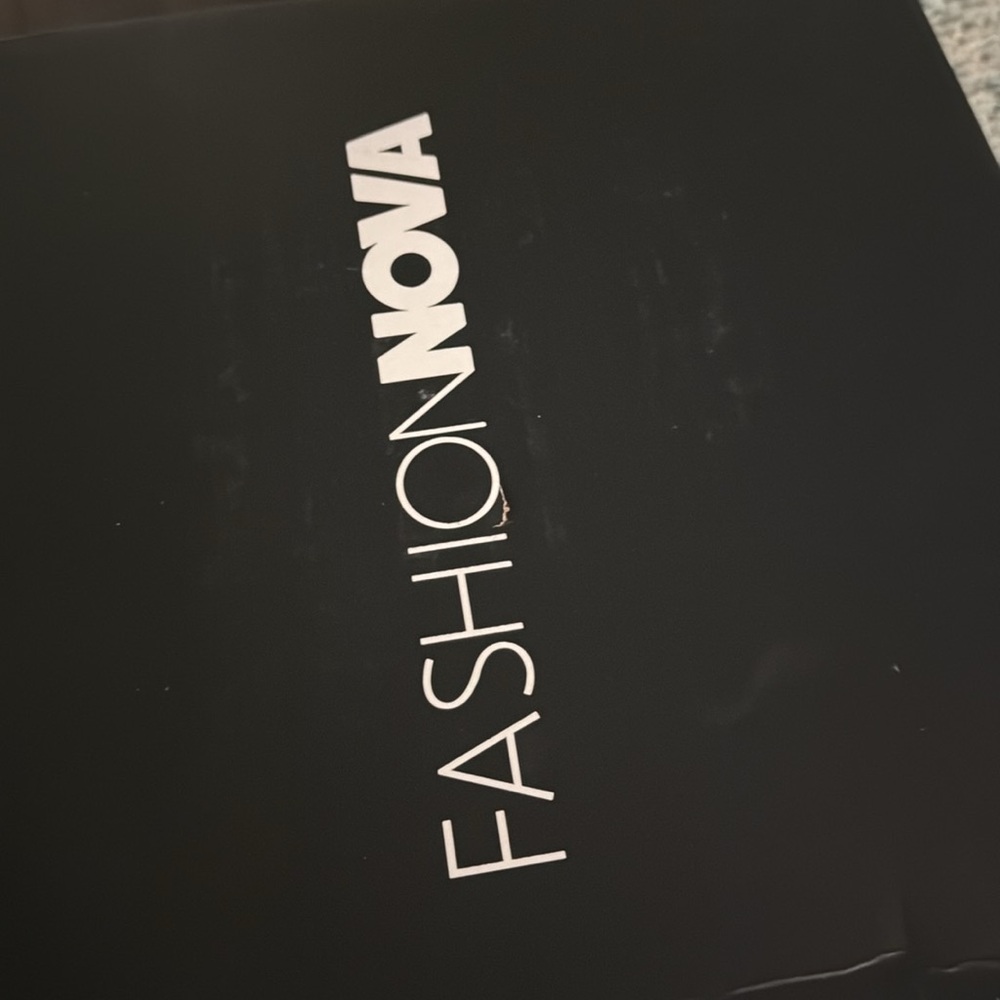 Tan snake skin boots brand new fashion nova size 9 - Picture 8 of 8